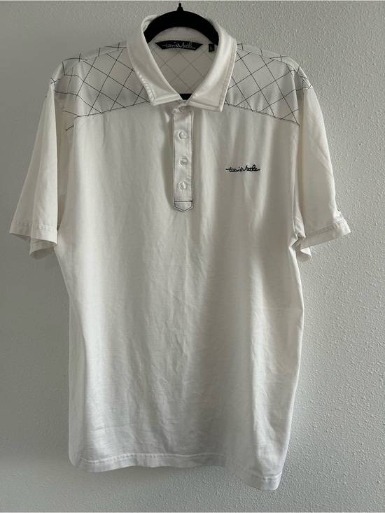 Travis Mathew Other - Travis Mathew White Golf Polo with Contrast Diamond Yoke
